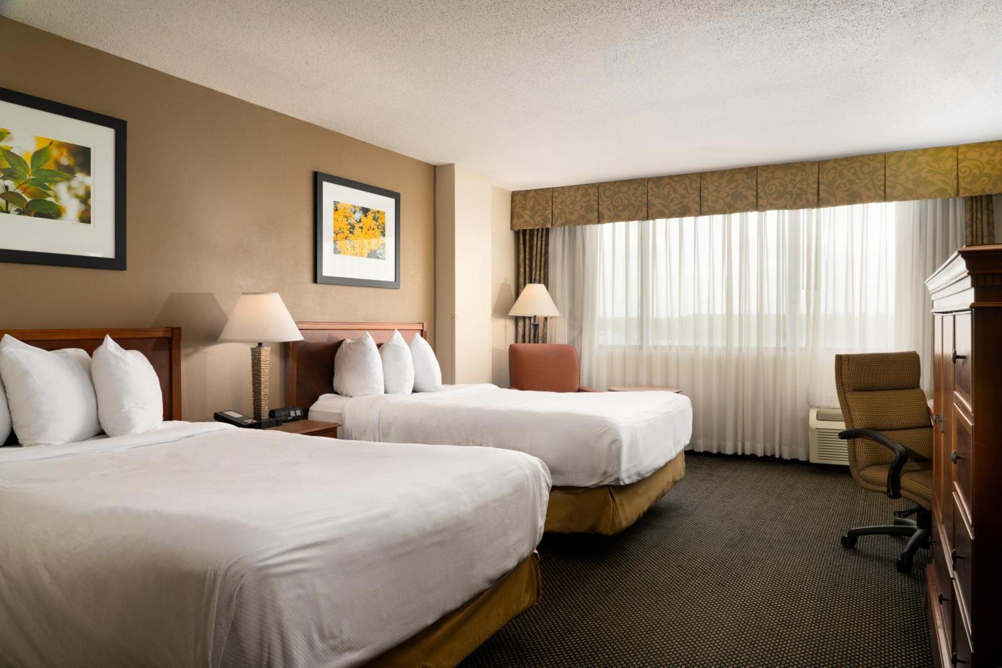 Mcm Elegante Hotel & Conference Center Beaumont Exterior photo