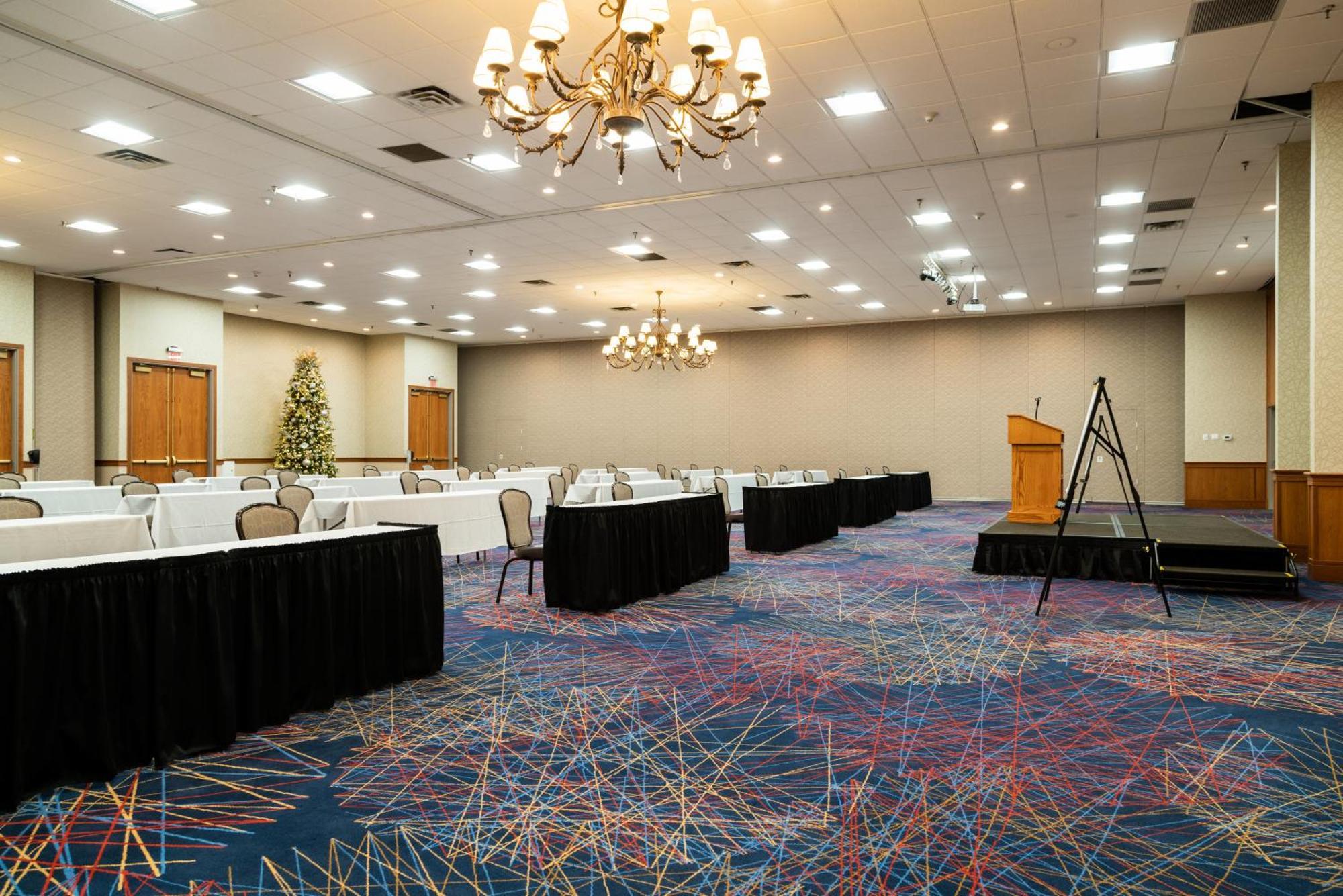 Mcm Elegante Hotel & Conference Center Beaumont Exterior photo